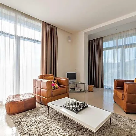 Casa Colleverde 4*