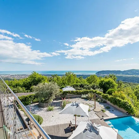 Casa Colleverde Bed & Breakfast 4*